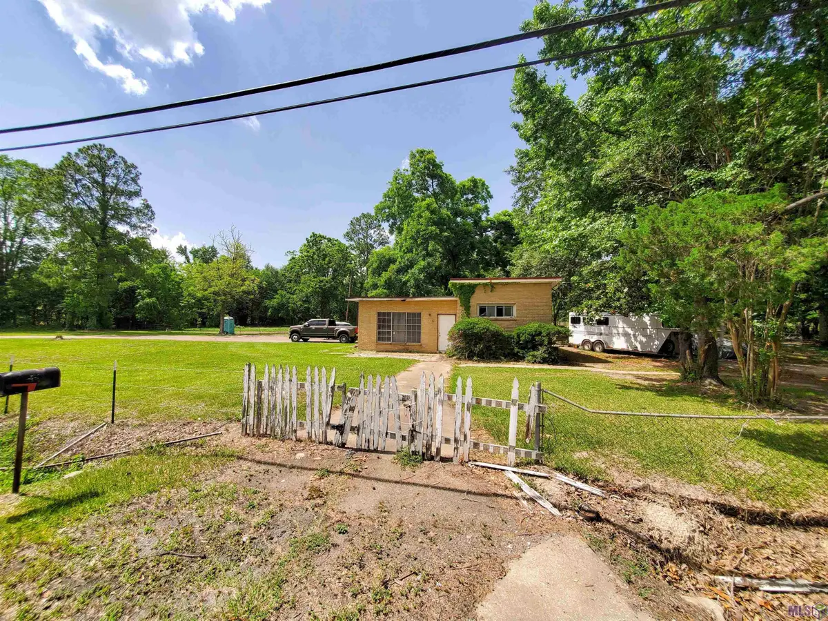 2145 Rosenwald Rd, Baton Rouge, LA 70807 - #1