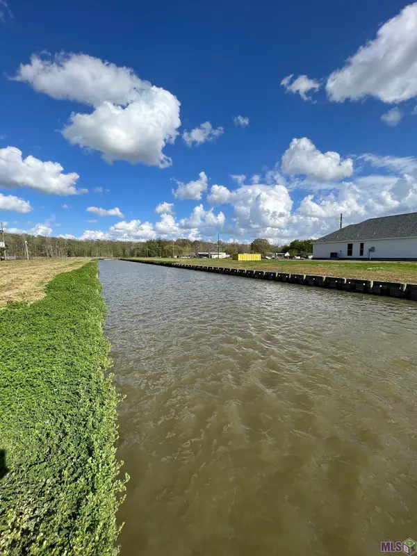 110 Michel Rd, Pierre Part, LA 70339