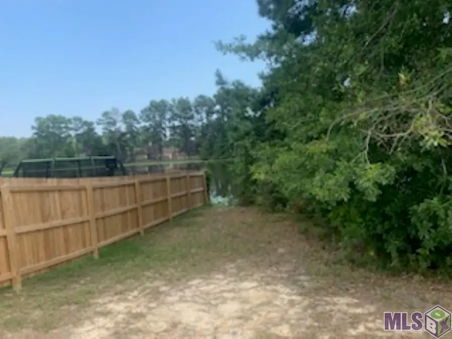 12542 N Lakeshore Dr, Walker, LA 70785 - #2