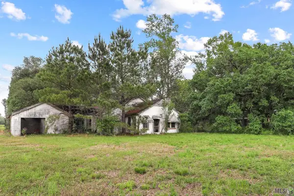 15475 Greenwell Springs Rd, Central, LA 70739