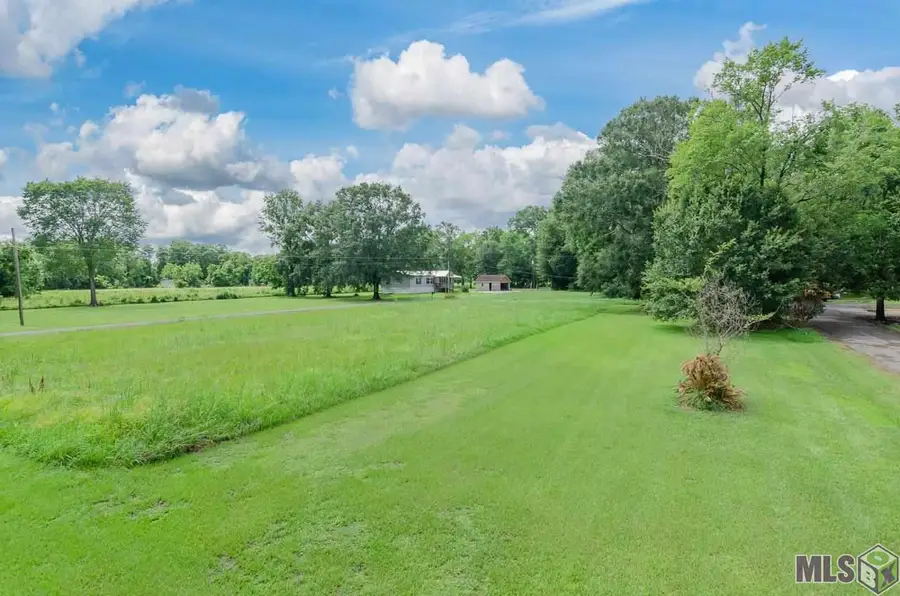 10451 John Savoy Rd, Saint Amant, LA 70774 - #2
