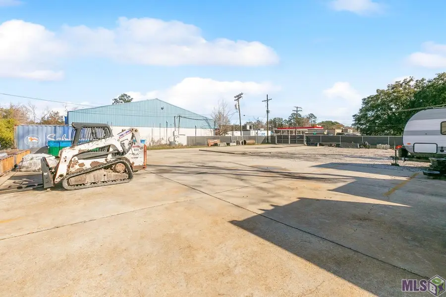 29919 S Frost Rd, Livingston, LA 70754 - #3