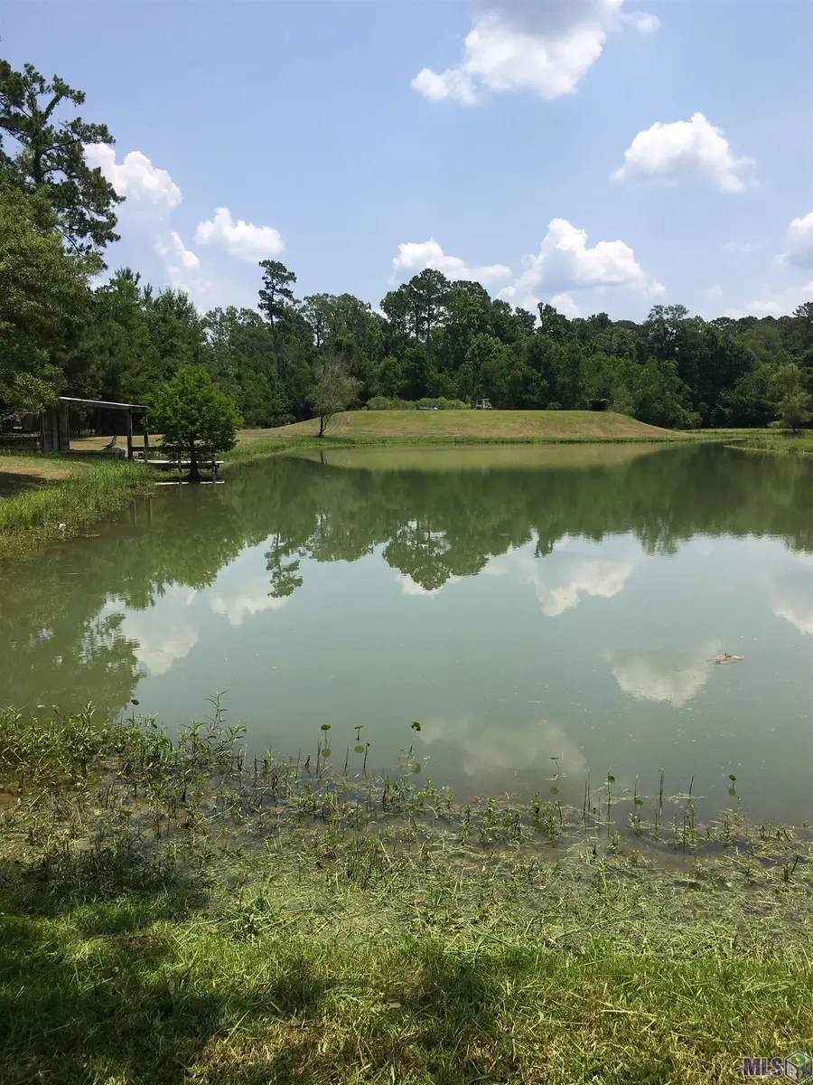 7444 S Tiger Bend Rd, Baton Rouge, LA 70817 - #2
