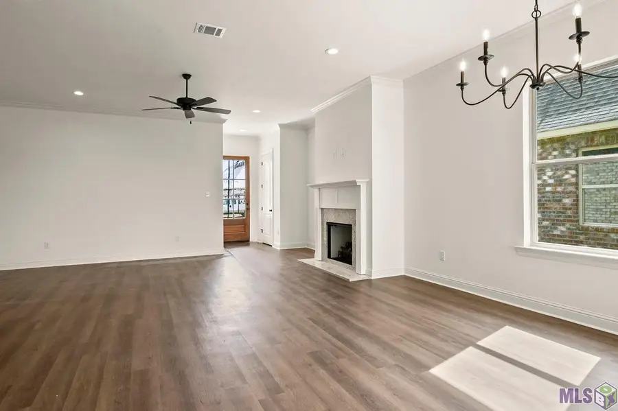 3247 Creekmere Ln, Baton Rouge, LA 70810 - #3