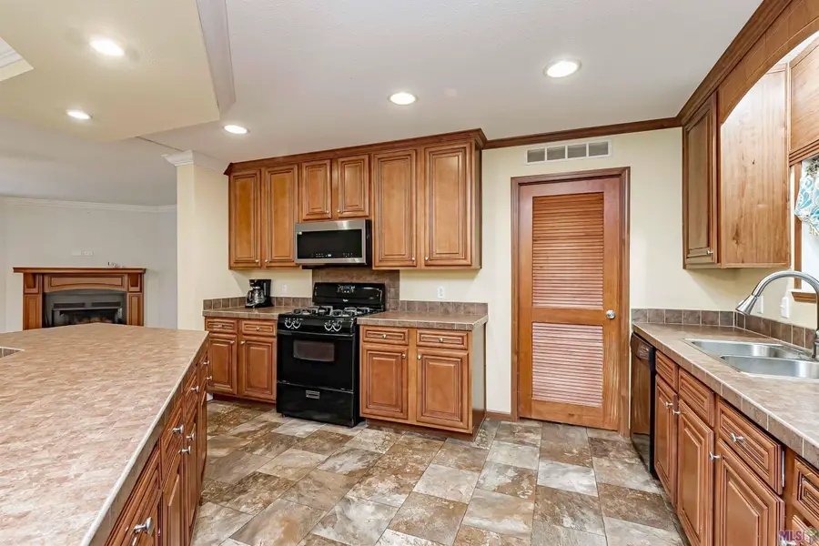 12780 Polly Dr, Walker, LA 70785 - #3