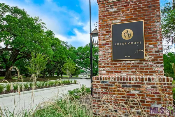 12734 Solemn Oaks Ave, Baton Rouge, LA 70818