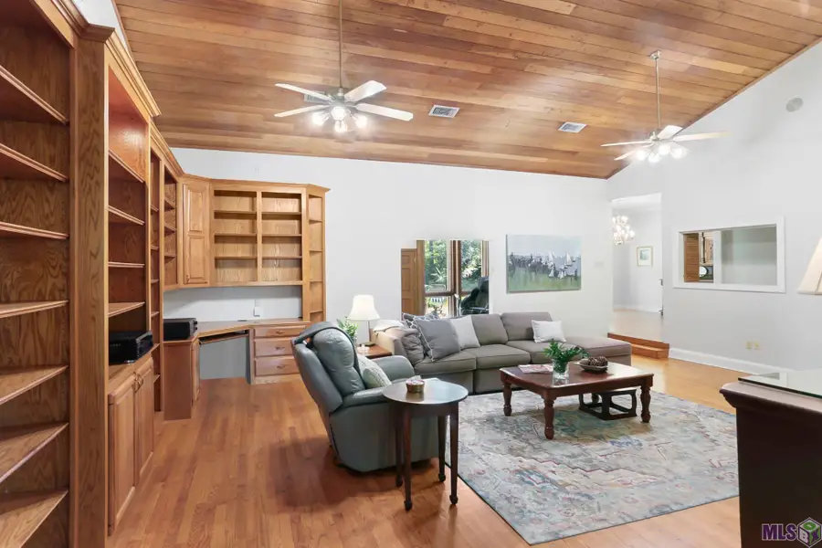 8311 Oakbrook Dr, Oak Hills Place, LA 70810 - #3