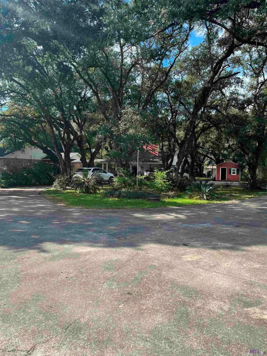 7425 Sullivan Rd, Greenwell Springs, LA 70739 - #2