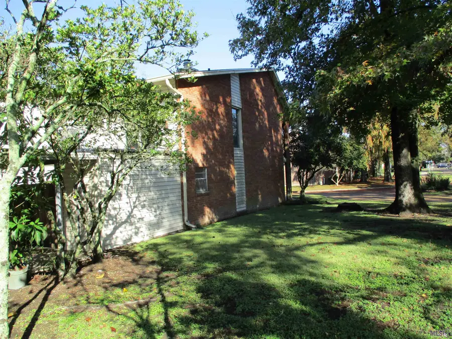 5505 Moorstone Dr, Baton Rouge, LA 70820 - #2