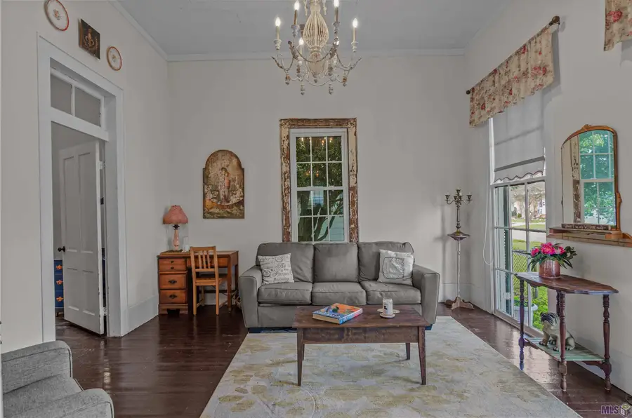 107 Chetimatches St, Donaldsonville, LA 70346 - #3