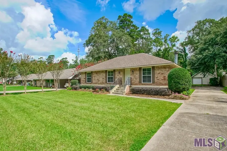 8105 Minglewood Ave, Denham Springs, LA 70706 - #2