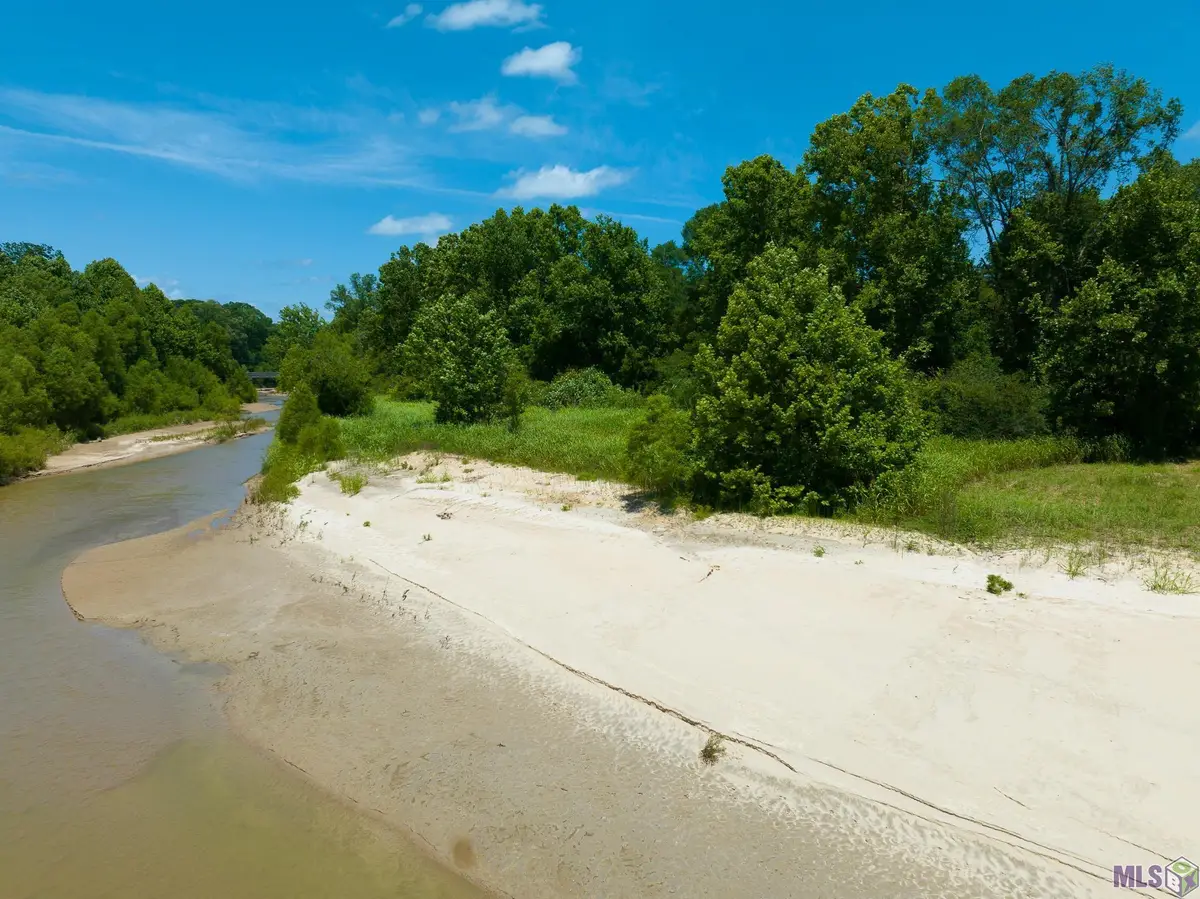 8536 Highland Rd, Saint Francisville, LA 70775 - #1