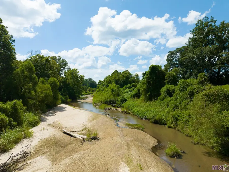 8536 Highland Rd, Saint Francisville, LA 70775 - #2