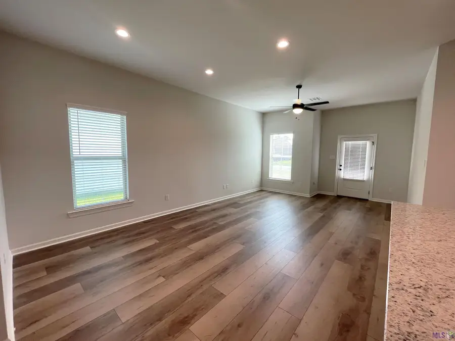 28246 Moreau Dr, Denham Springs, LA 70726 - #2