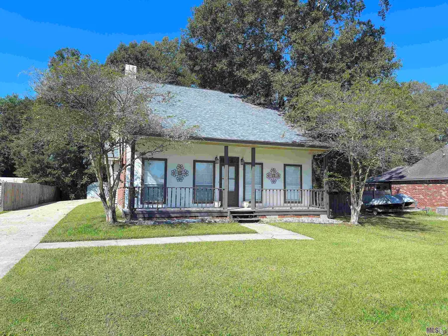 32495 Magnolia Ct, Denham Springs, LA 70706 - #2