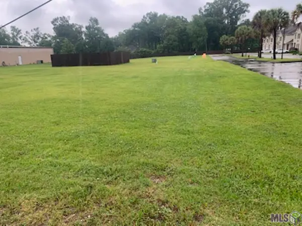 38402 La Hwy 42, Prairieville, LA 70769