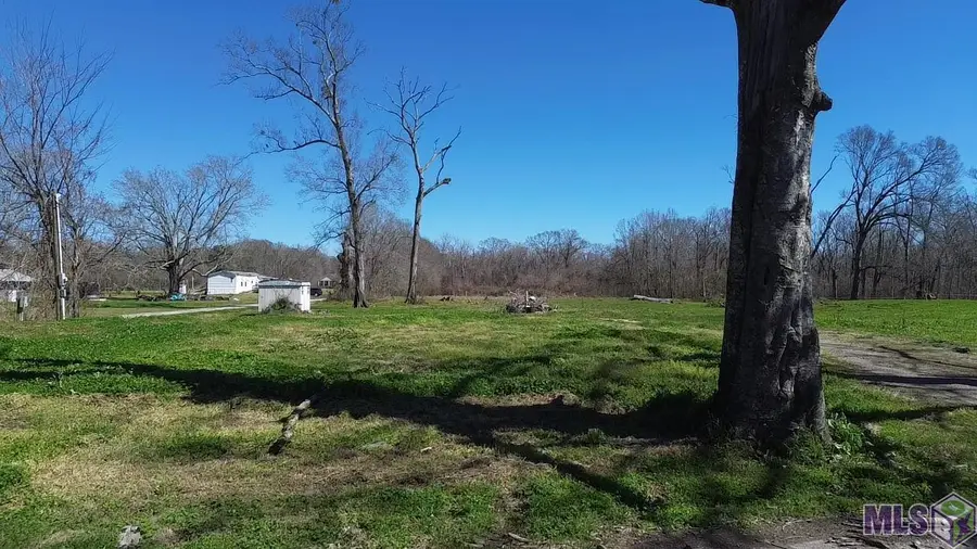 9366 Poirrier Rd, Saint Amant, LA 70774 - #3