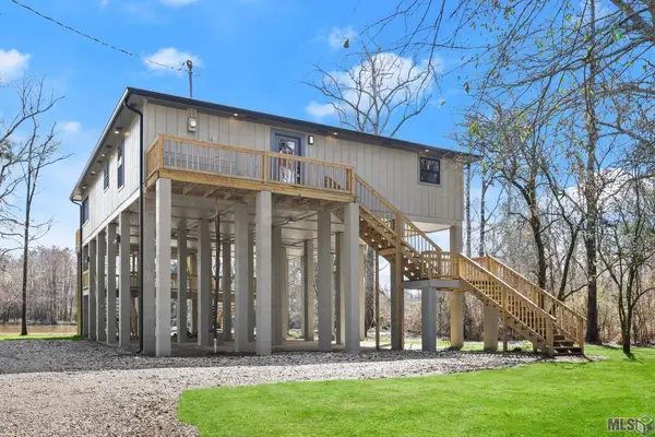 10013 Horseshoe Dr, Saint George, LA 70817