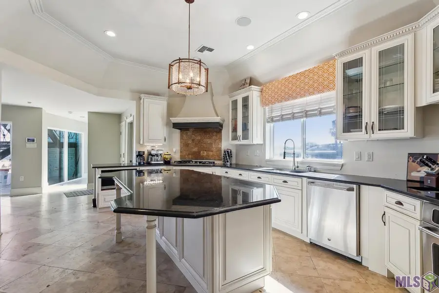 7160 Thornley Drive, New Orleans, LA 70126 - #2