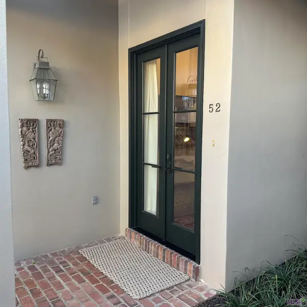 52 Jamestowne Ct, Baton Rouge, LA 70809