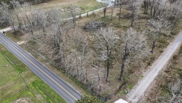 17486 Wax Rd, Greenwell Springs, LA 70739