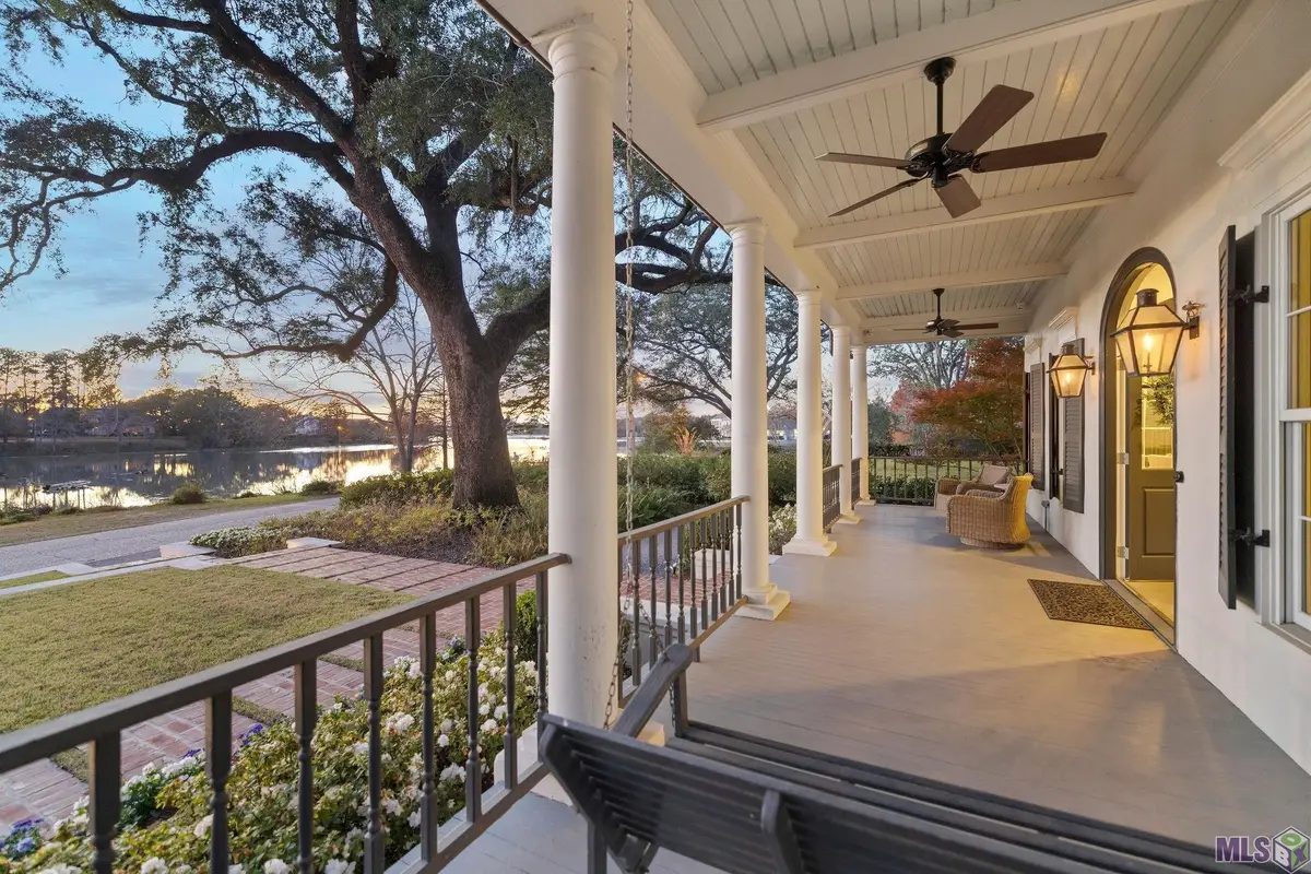 3381 E Lakeshore Dr, Baton Rouge, LA 70808 - #1