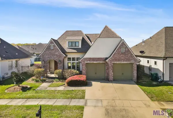 1532 Berwick Bend, Zachary, LA 70791