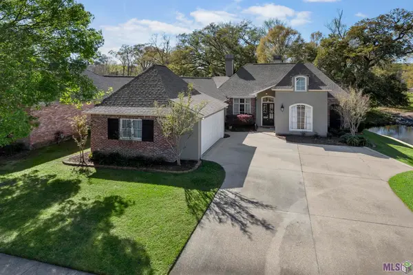 17928 Pecan Shadows Dr, Saint George, LA 70810