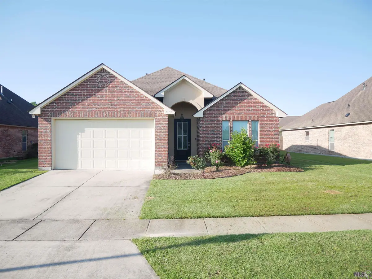 9033 Reserve Oak Ave, Zachary, LA 70791 - #1