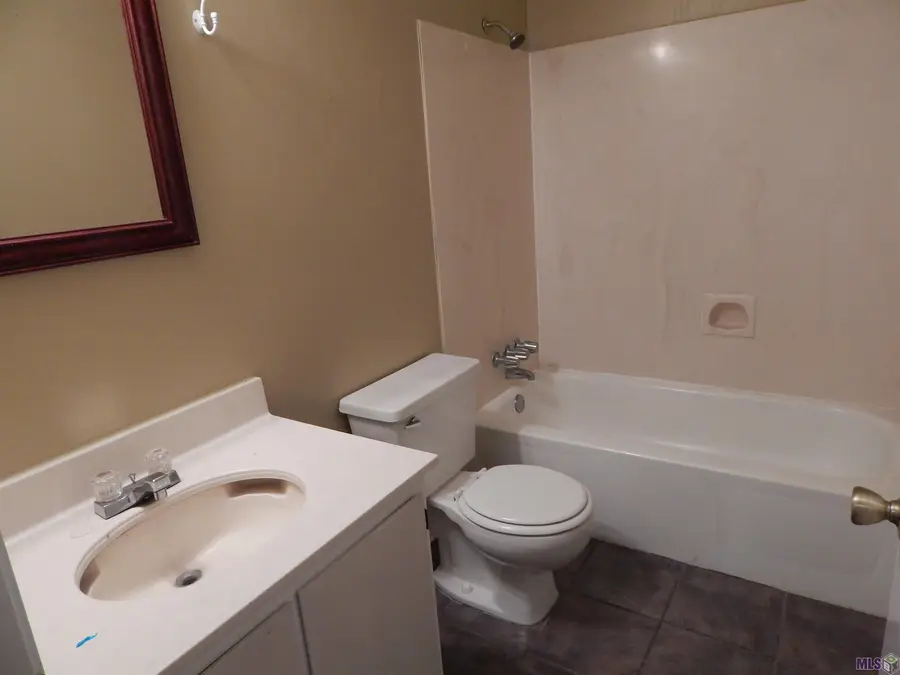4352 Stumberg Ln, Baton Rouge, LA 70816 - #3