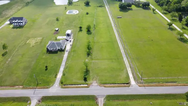 9139 La Hwy 936, St. Amant, LA 70774