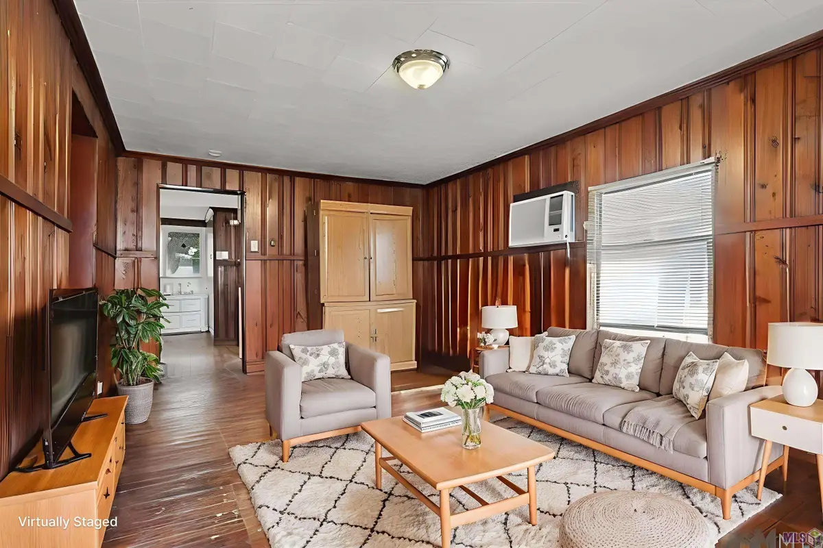 235 N Jefferson Ave, Port Allen, LA 70767 - #1