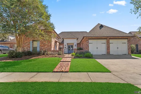 2842 Muirfield Dr, Zachary, LA 70791