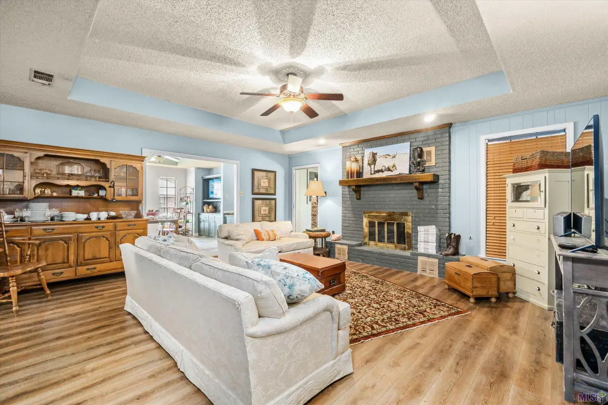 5853 Hickory Ridge Bl, Baton Rouge, LA 70817 - #1