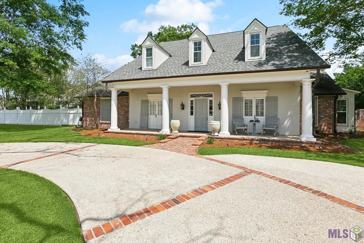 10152 S Vignes Rd, Baton Rouge, LA 70817 - #1