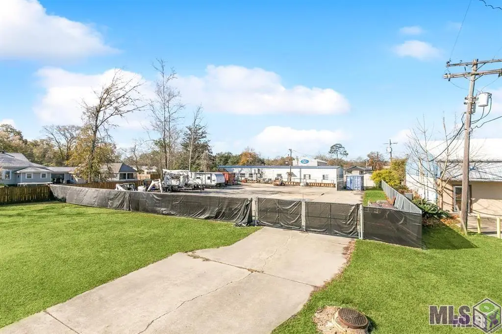 29919 S Frost Rd, Livingston, LA 70754 - #1