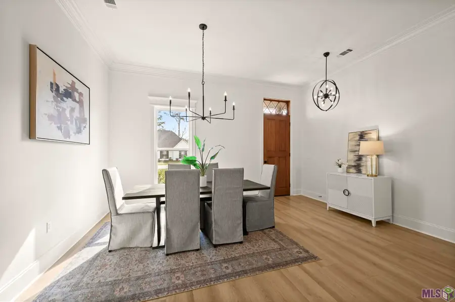 7233 Riverbank Dr, Denham Springs, LA 70706 - #3