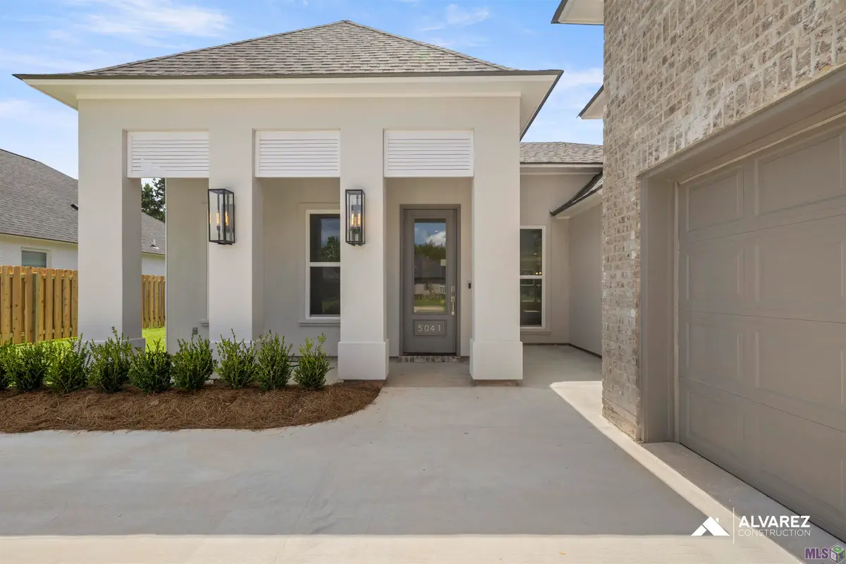 5041 Scotts Bayou Ln, Madisonville, LA 70447 - #1