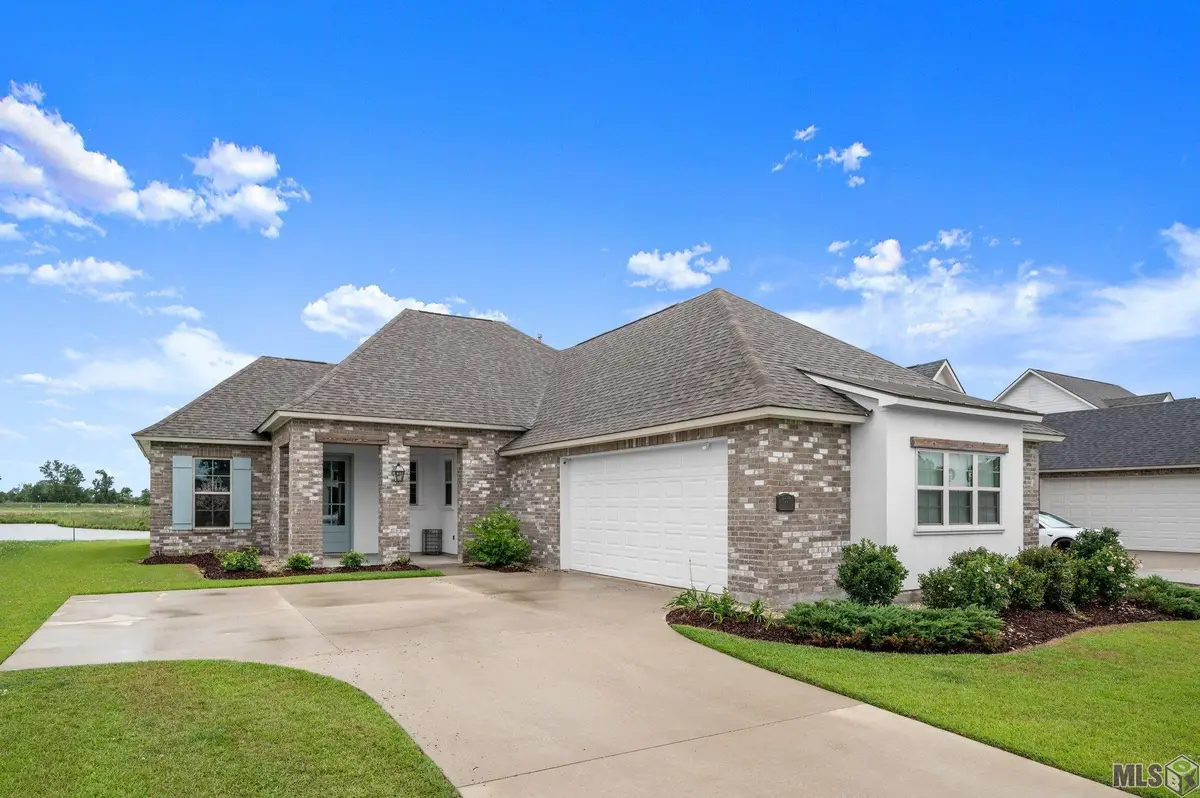 5207 White River Rd, Darrow, LA 70725 - #1