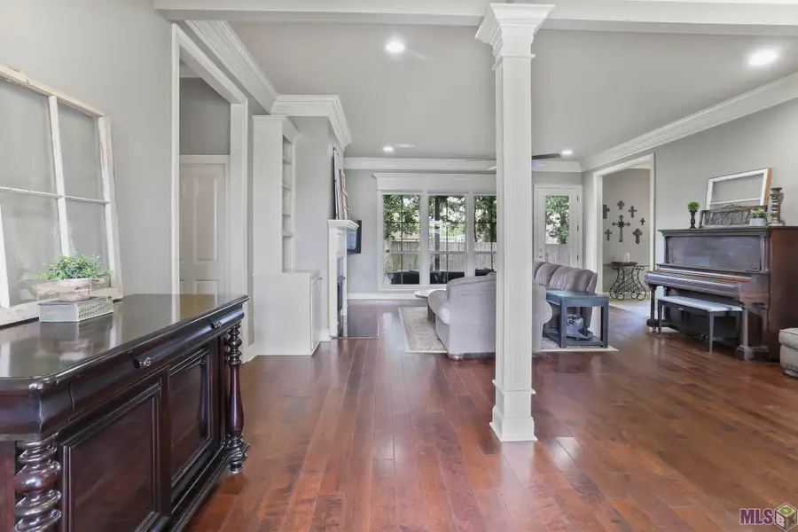 5826 Nature Trail Dr, Baton Rouge, LA 70817 - #2