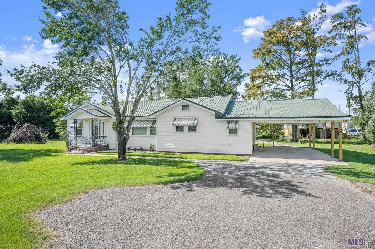 8400 Main St, Sorrento, LA 70778 - #1