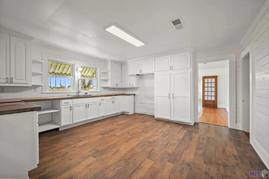 8400 Main St, Sorrento, LA 70778 - #2