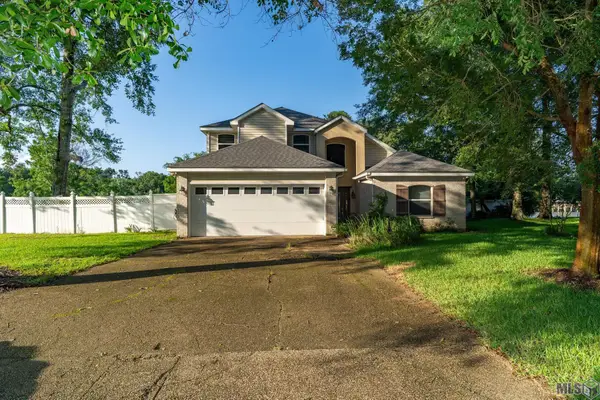 13314 Bayou Terrace Dr, St. Amant, LA 70774
