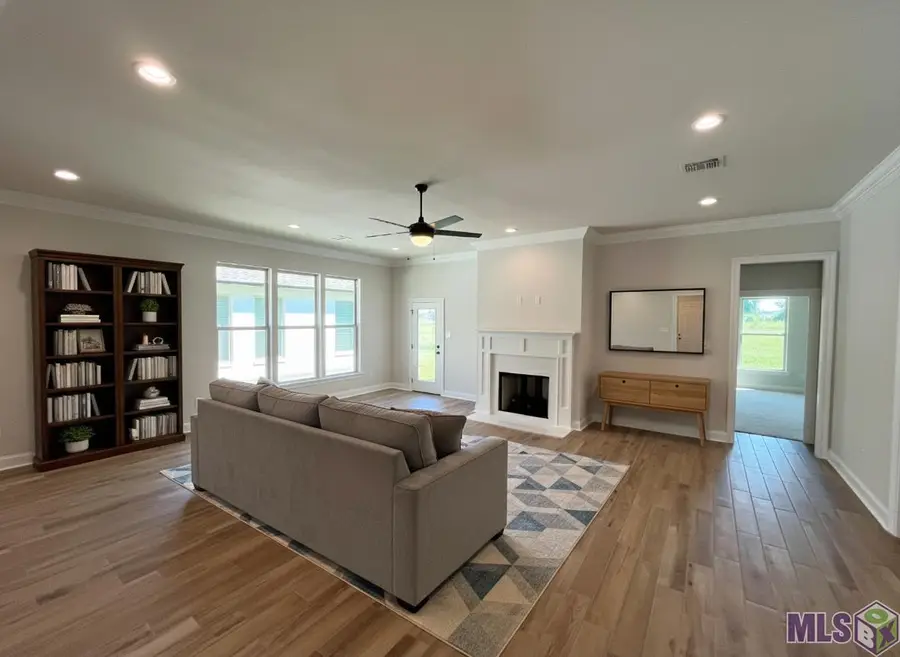 17207 Tidewater Ln, Baton Rouge, LA 70810 - #2