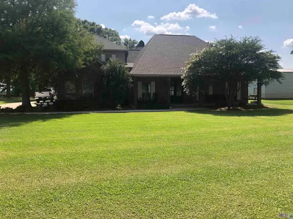 481 Tranquility Dr, Denham Springs, LA 70706