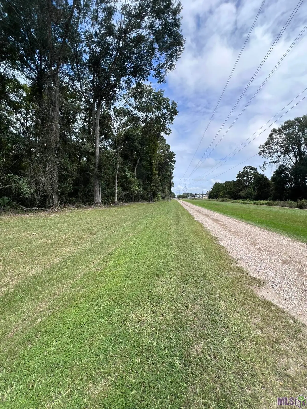 Line Dr, Denham Springs, LA 70726 - #1