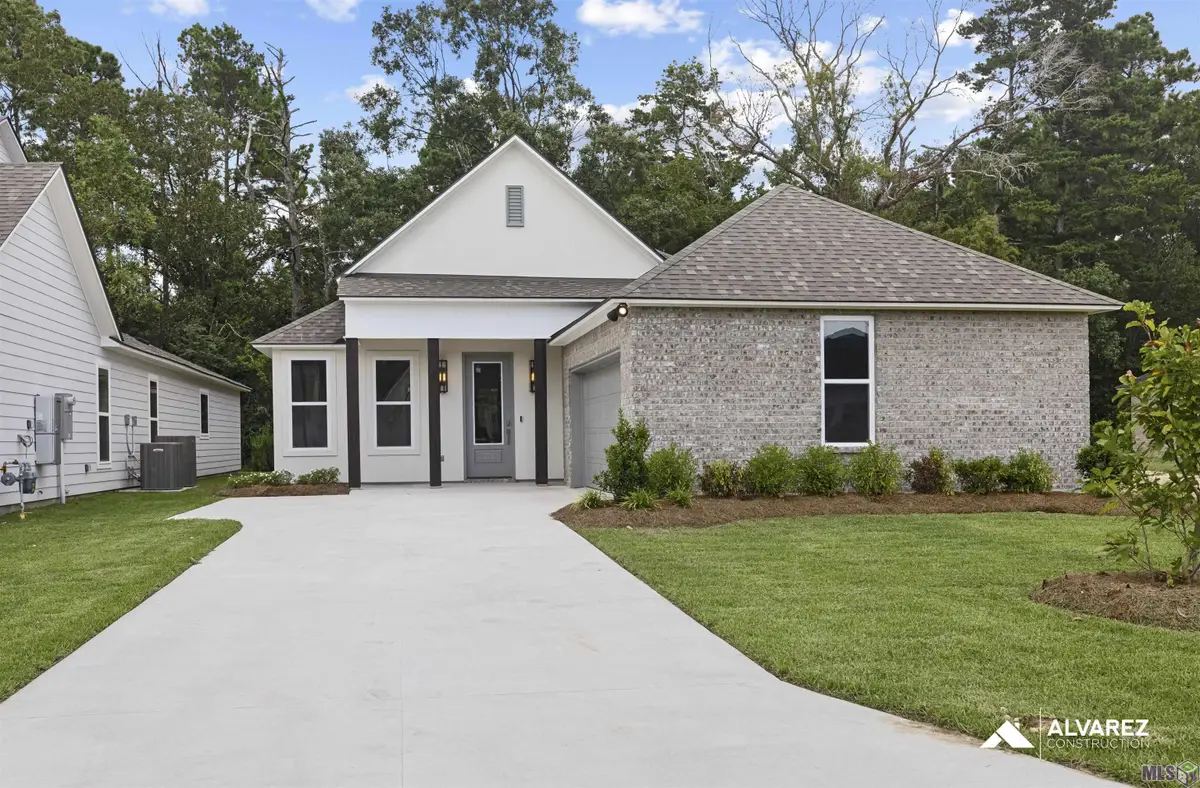 25287 Burlington Dr, Denham Springs, LA 70726 - #1