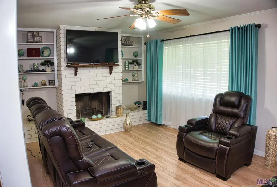 4076 Bennett St, Zachary, LA 70791 - #2