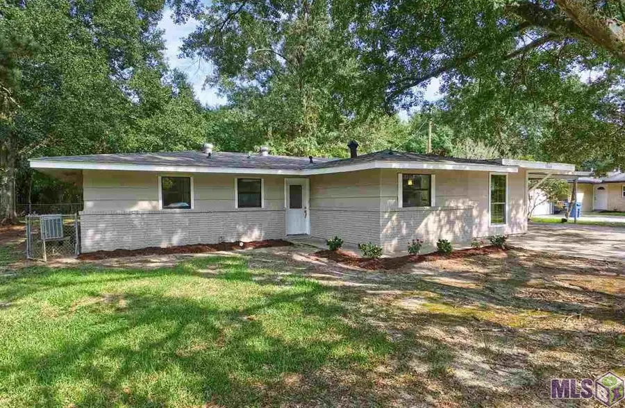 2060 S Woodcrest St, Denham Springs, LA 70726 - #3