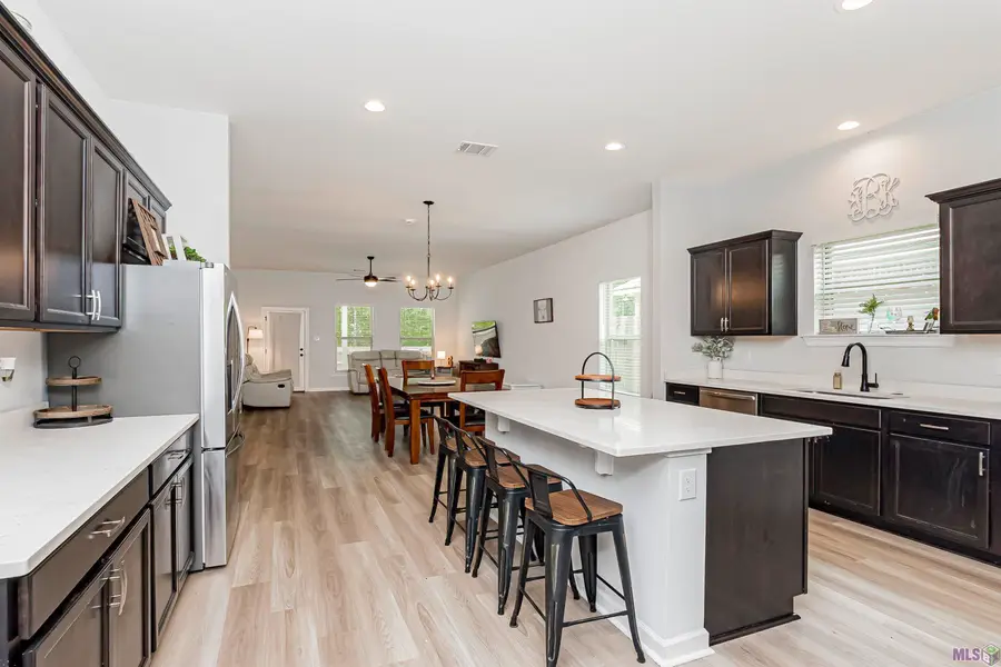 11550 Water View Ave, Denham Springs, LA 70726 - #3